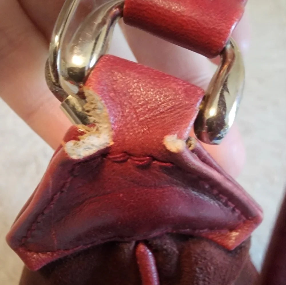 Vintage‎ Gucci Crossbody Bag Purse Maroon Genuine Leather Suede W COA